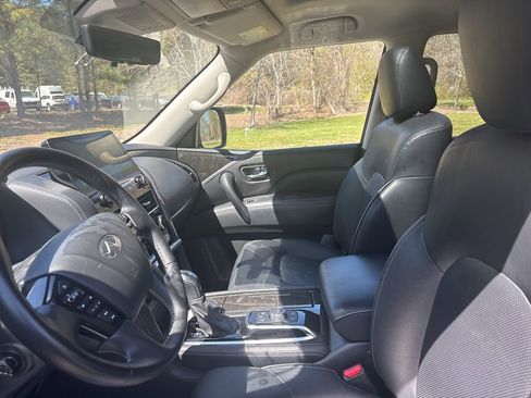 Used 2024 INFINITI QX80 Luxe image 12