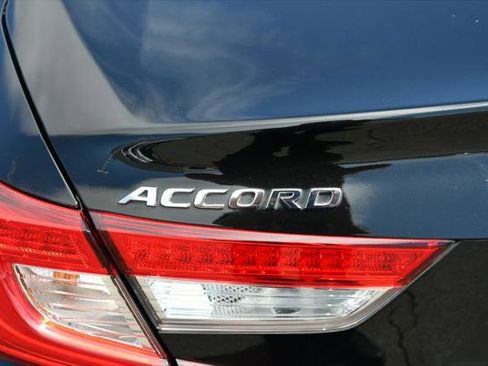 Used 2021 Honda Accord EX-L image 11