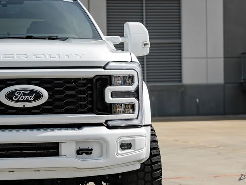 Used 2026 Ford F450 Lariat w/ FX4 Off-Road Package image 30