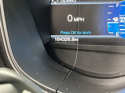 Used 2018 Ford Fusion SE w/ Equipment Group 201A FWD image 15