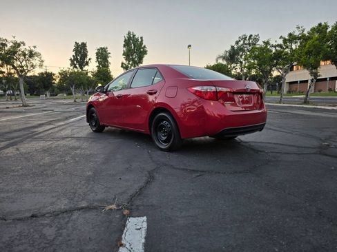 Used 2016 Toyota Corolla LE FWD image 7