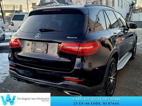 Used 2018 Mercedes-Benz GLC 300 300 4MATIC SUV image 6