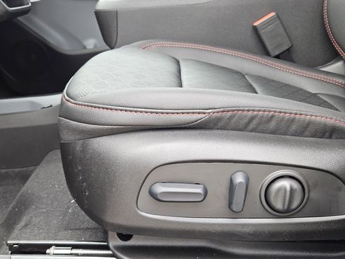 New 2027 Chevrolet Bolt RS w/ Technology Package FWD image 16
