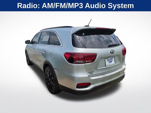 Used 2020 Kia Sorento S FWD image 2