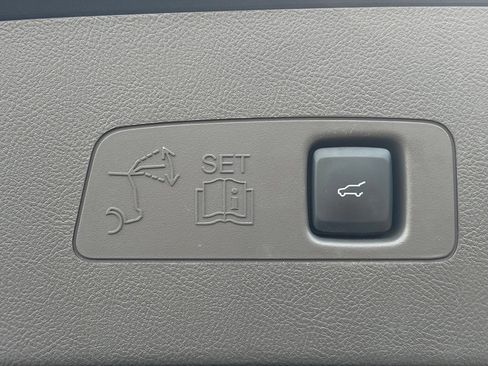 Used 2022 Lincoln Corsair AWD w/ Premium Package image 13