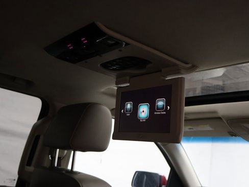 Used 2019 GMC Yukon XL SLT w/ Open Road Package image 13