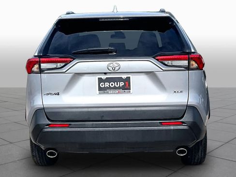 Used 2024 Toyota RAV4 XLE FWD image 5