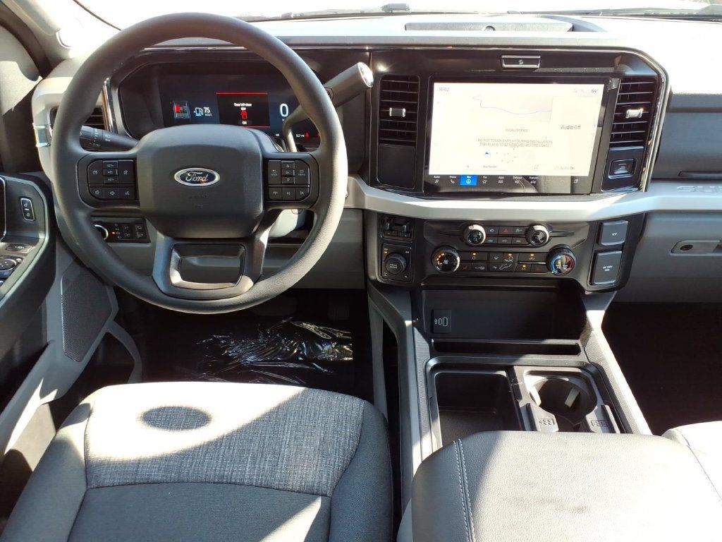 New 2026 Ford F250 XLT w/ XLT Premium Package AWD/4WD image 18