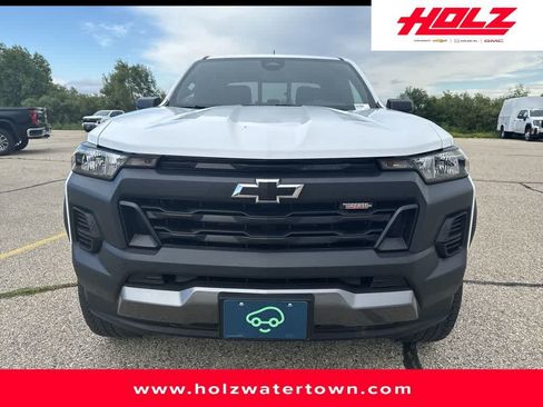 Certified 2024 Chevrolet Colorado Trail Boss w/ Advanced Trailering Package AWD/4WD image 2