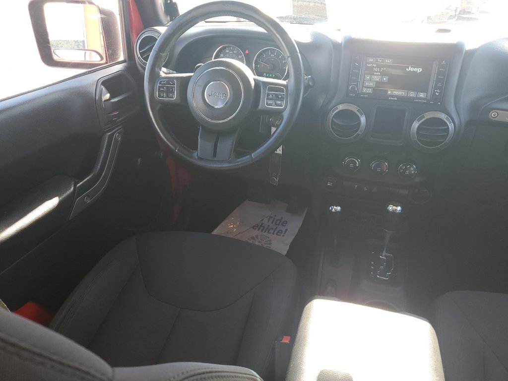 Used 2015 Jeep Wrangler Unlimited Sport w/ Connectivity Group AWD/4WD image 25