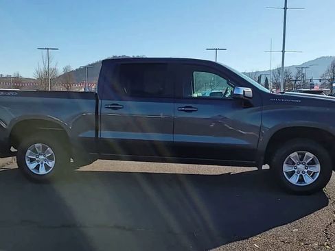 Used 2019 Chevrolet Silverado 1500 LT w/ All-Star Edition AWD/4WD image 9
