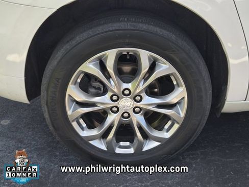 Used 2020 Buick Enclave Avenir w/ Avenir Technology Package AWD/4WD image 4
