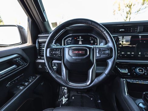 Used 2024 GMC Sierra 1500 AT4 w/ Technology Package AWD/4WD image 31
