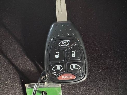 Used 2006 Dodge Grand Caravan SXT image 34