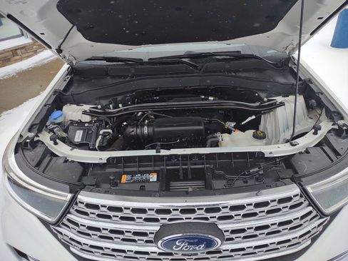 Used 2020 Ford Explorer Limited w/ Class III Trailer Tow Package image 39