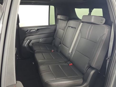 Used 2025 Chevrolet Suburban RST w/ Sun And Tow Package AWD/4WD image 29