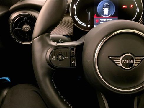 Used 2024 MINI Cooper SE w/ MINI Resolute Edition FWD image 18