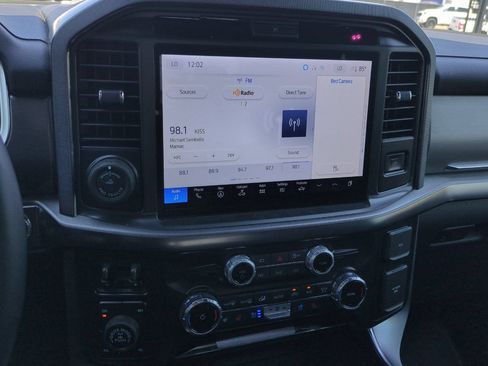 Used 2025 Ford F150 Platinum AWD/4WD image 27