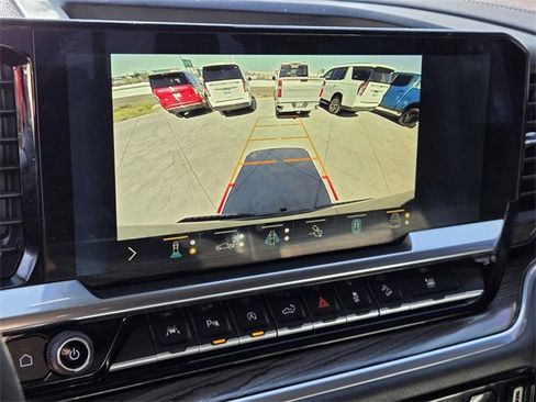 Used 2022 Chevrolet Silverado 1500 LT Trail Boss w/ Convenience Package II image 21