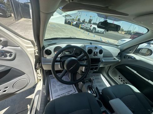 Used 2008 Chrysler PT Cruiser w/ Street Cruiser Series Group FWD image 17