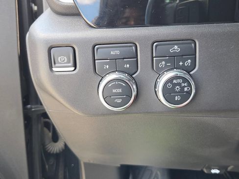 Used 2022 GMC Sierra 1500 Elevation AWD/4WD image 25