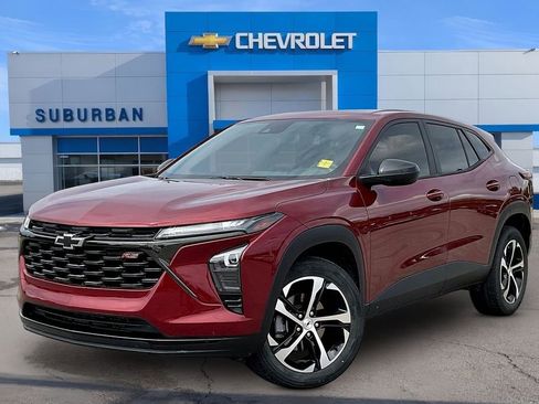 Used 2024 Chevrolet Trax RS FWD image 1