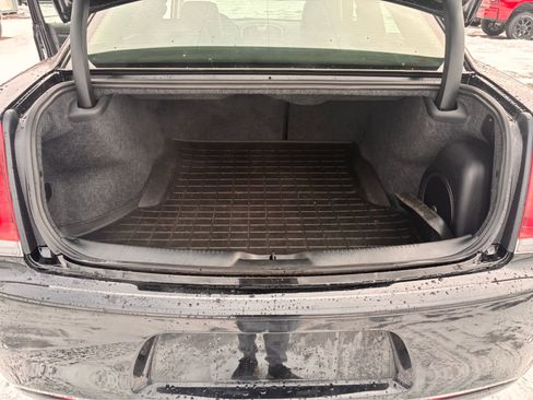 Used 2023 Chrysler 300 Touring L w/ Popular Equipment Group image 10