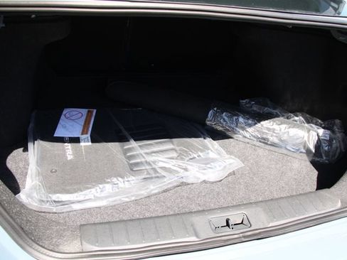 Certified 2025 Nissan Sentra SR w/ SR Premium Package FWD image 12