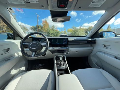 Used 2025 Hyundai Kona SEL image 33