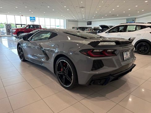 Used 2024 Chevrolet Corvette Stingray Premium Cpe w/ Z51 Performance Package RWD image 4