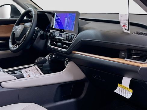 New 2026 Toyota Grand Highlander AWD image 30