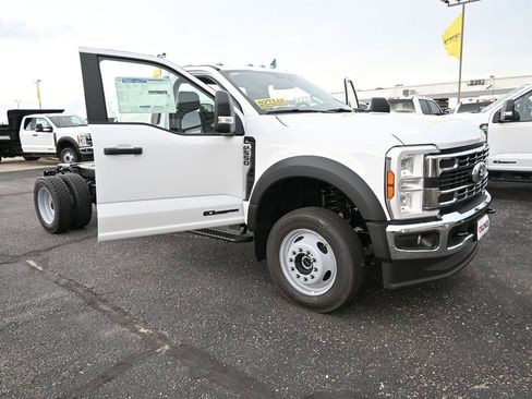 New 2025 Ford F550 4x4 Regular Cab Super Duty image 23