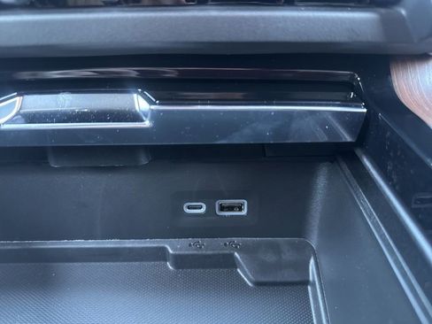 New 2026 GMC Yukon Denali w/ Denali Reserve Package AWD/4WD image 38