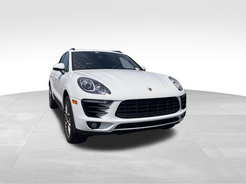 Used 2018 Porsche Macan w/ Premium Package Plus AWD/4WD image 2