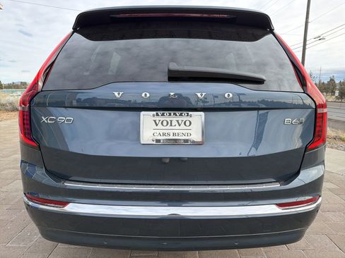 New 2026 Volvo XC90 B6 Core w/ Protection Package Premier AWD/4WD image 4