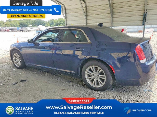 Used 2017 Chrysler 300 Limited RWD image 3