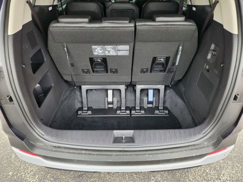 New 2026 Kia Carnival LXS image 23