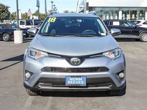 Used 2018 Toyota RAV4 XLE image 2