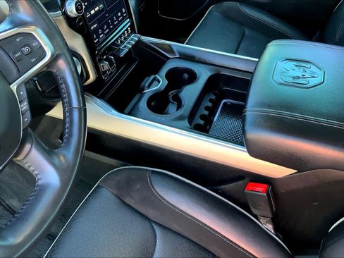 Used 2022 RAM 1500 Laramie w/ Laramie Southwest Edition image 16