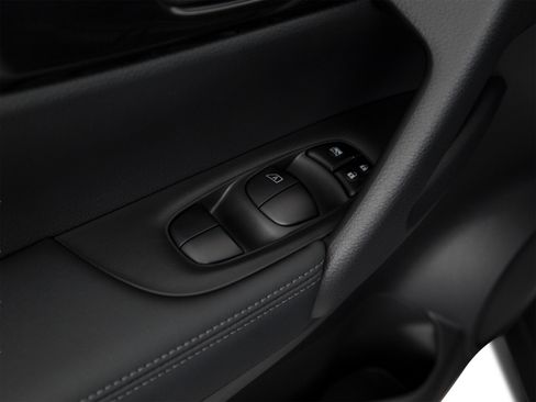 Used 2018 Nissan Rogue SV w/ Sun & Sound Touring Package FWD image 13