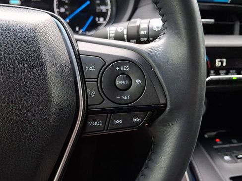 Used 2022 Toyota Venza XLE AWD/4WD image 21
