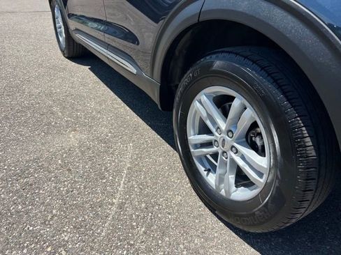 Certified 2024 Ford Explorer XLT w/ Equipment Group 202A AWD/4WD image 27