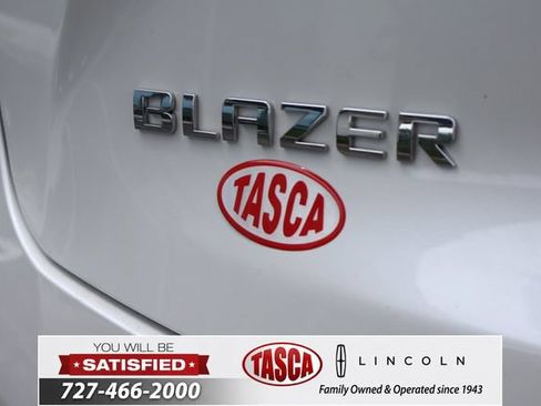 Used 2024 Chevrolet Blazer Premier w/ Enhanced Convenience Package FWD image 7