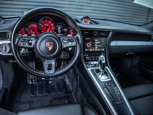 Certified 2019 Porsche 911 Carrera GTS image 14