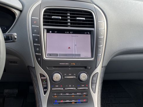 Used 2019 Lincoln Nautilus Reserve w/ Ultimate Package FWD image 13