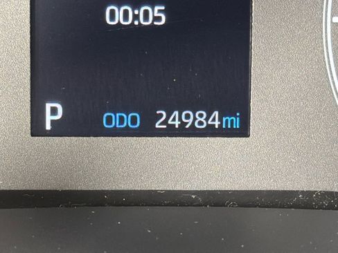 Used 2025 Toyota Corolla LE image 27