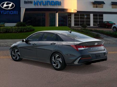 New 2026 Hyundai Elantra SEL Sport Premium FWD image 5