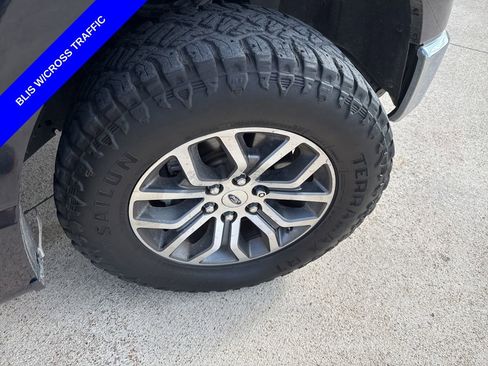 Used 2021 Ford F150 Lariat image 16