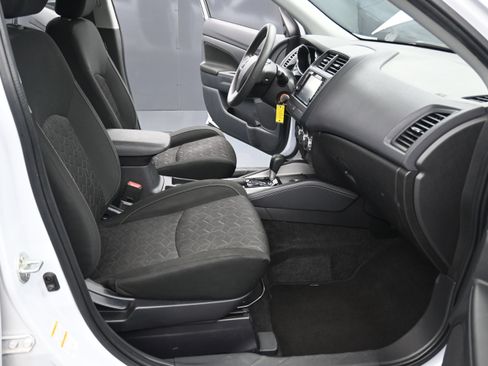 Used 2022 Mitsubishi Outlander Sport ES AWD/4WD image 24