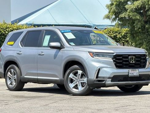Used 2024 Honda Pilot EX-L image 2